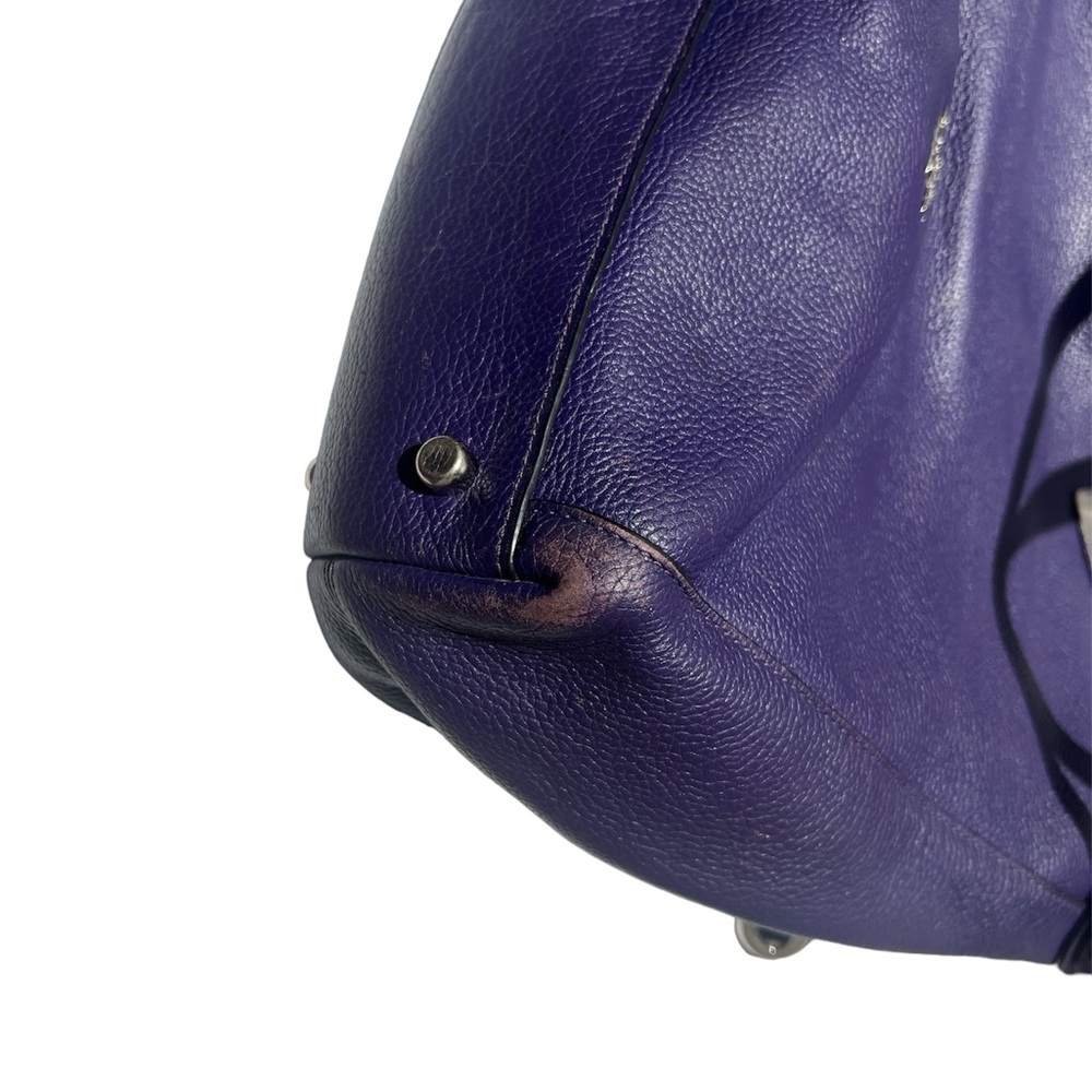 Purple leather Coach Edie shoulder bag featuring silver-tone hardware. - Picture 4 of 10